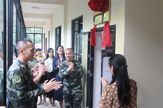 武警河池中队“军民共建阅读点”