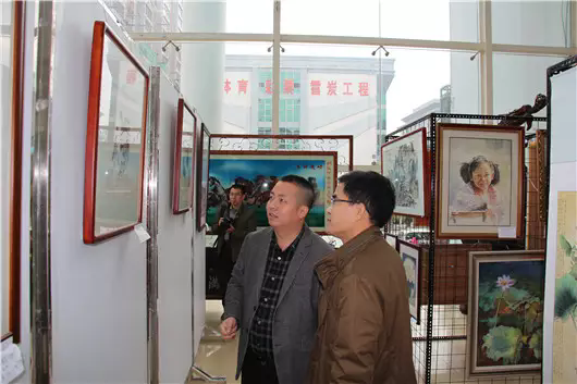 丹青浑滋气象新 翰墨飘香谱华章